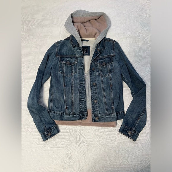 Abercrombie & Fitch Denim Jacket with Sweatshirt Hoodie - Picture 1 of 11